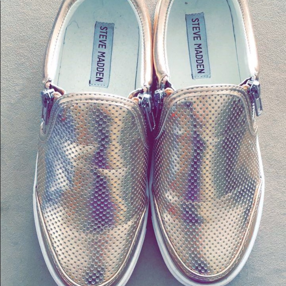 Gold Steve Madden shoes *worn once*